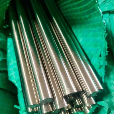 冷筋 ASTM A276 グレード 304 316L 310S 2205 ステンレス鋼 明るいポーリング 丸い棒 鉄丸い棒