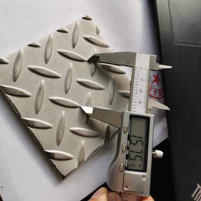 ステンレス製の304 Vastrapのチェック模様の版5mm Astm A793は床版を転がした
