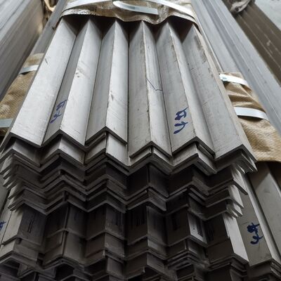 ASTM A276 グレード Aisi316l Sus316l ステンレス鋼 角棒 80*80*8mm 6M 長さ