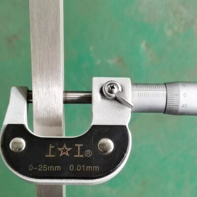 SS Square Bar 316L DIN 1.4404 グレード INOX ステンレス ステンレス ステンレス ステンレス 10*10*4000mm