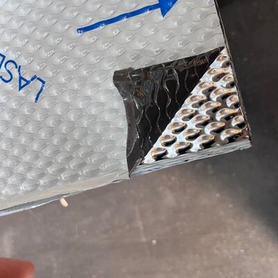 SUS304 ステンレス鋼エンボスシート ミラー表面 0.8*1219*2438mm 6WL タイプ レーザーフィルム付き