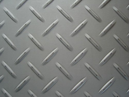 装飾的のために使用されるチェック模様の終わりのステンレス鋼の版によって浮彫りにされるステンレス鋼シート