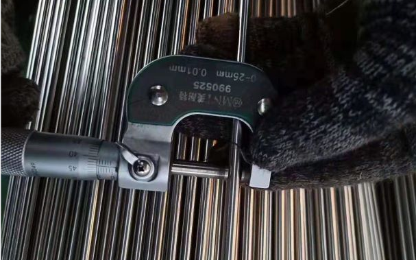 Finished product Dimensional inspection-2 34CrNiMo6 消された合金鋼丸棒棒 正規化 焼却 DIN 1.6582 OD 25mm 7